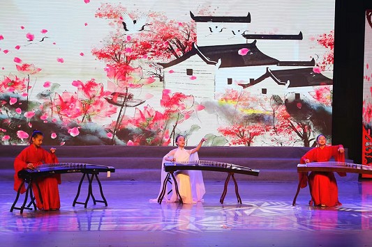 漯河市少兒藝術(shù)節(jié)隆重開幕 文藝創(chuàng)作與表演綻放童真風(fēng)采